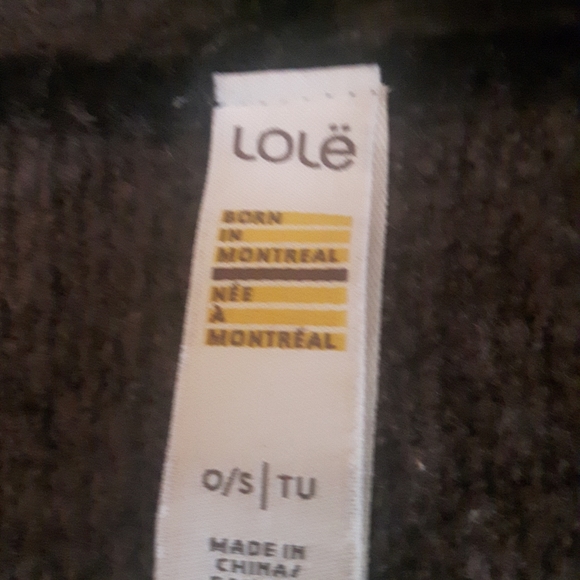 Cozy, shruggy sweater. Black and grey, with pockets! - Picture 3 of 3